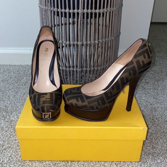 Fendi Pumps - Picture 4 of 14
